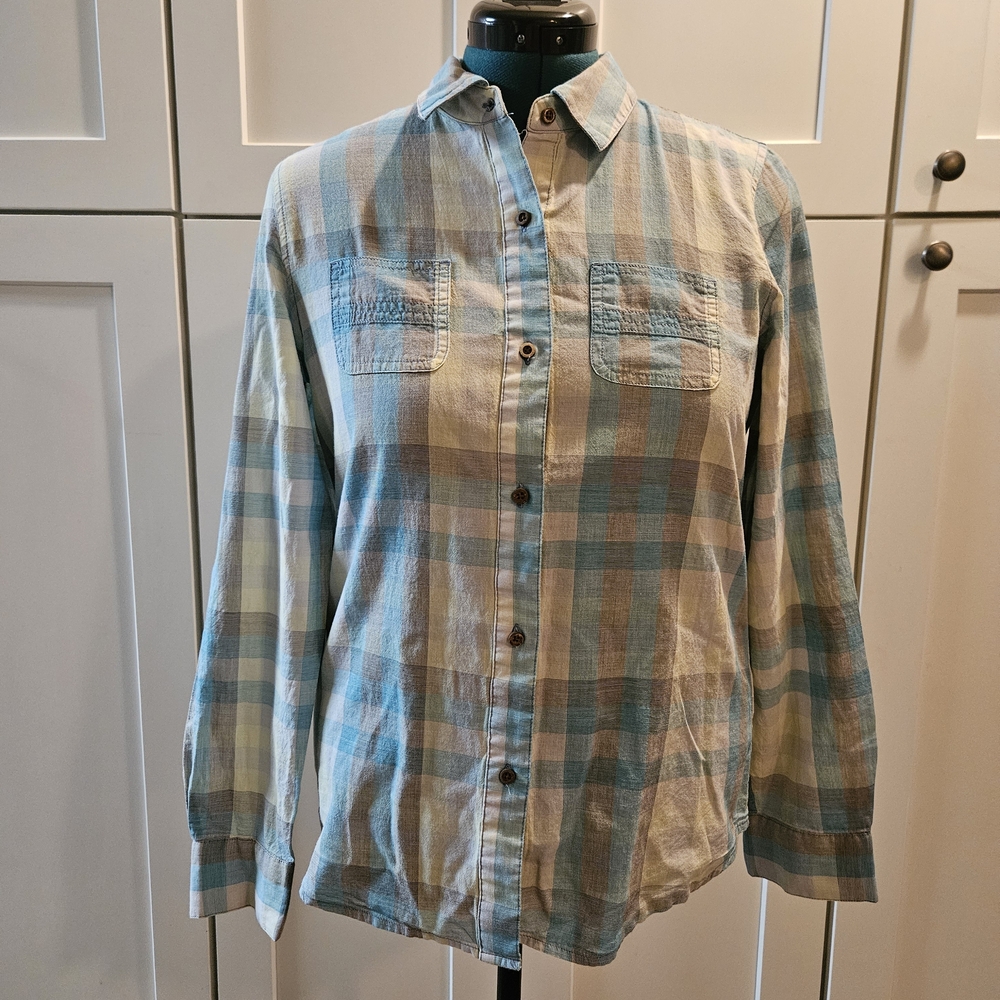 The North Face Blue and Tan Plaid Casual Shirt